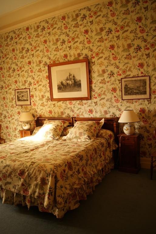 Chateau De La Verrerie Hotel Aubigny-sur-Nere Room photo